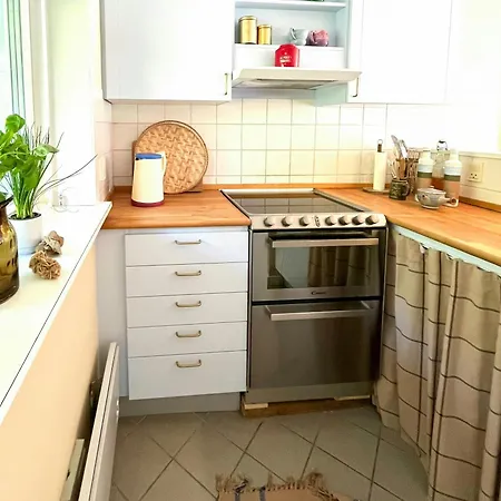 Colourful Flat Near And Nature Feriehus *